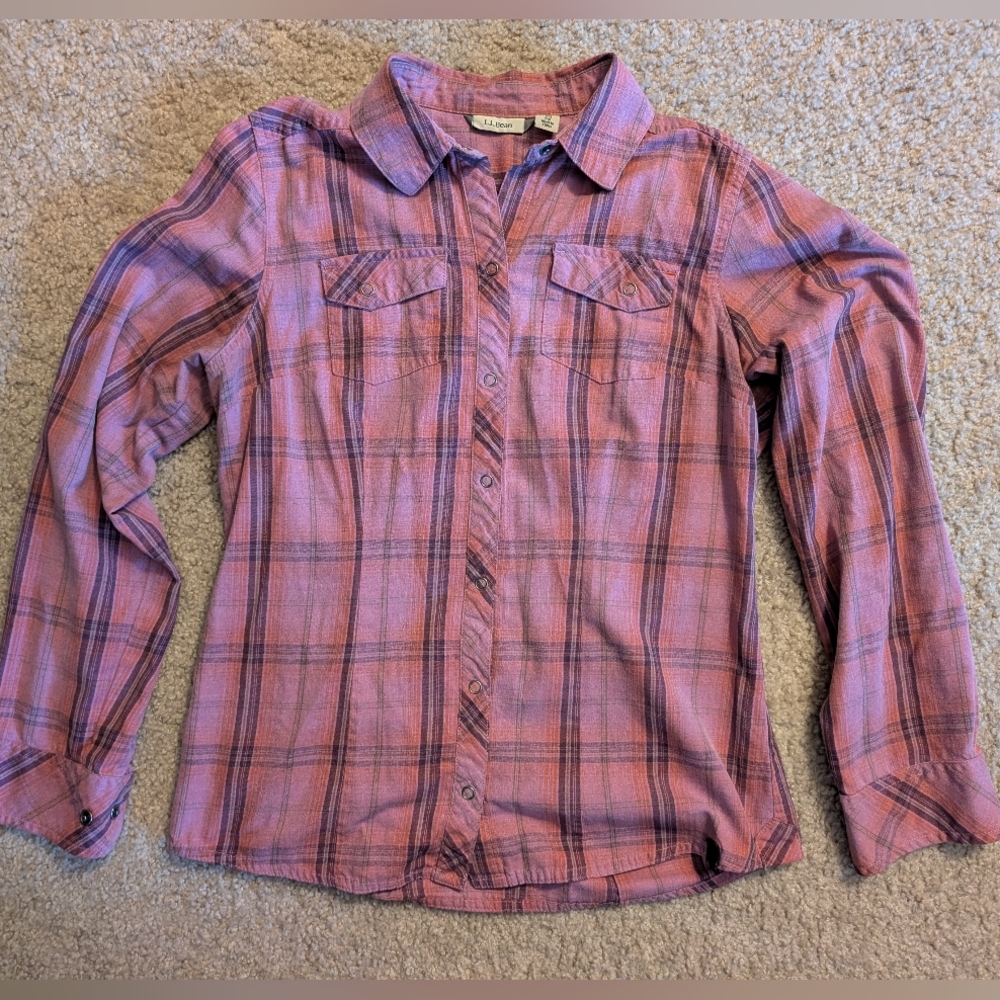 L.L.Bean Pink/Purple Buttondown Shirt Size XS